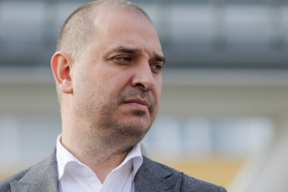 exclusiv radu mihaiu usr n ar vota un guvern psd un guvern minoritar reformist este ceea ce are nevoie romania 6a3a5c952a4bc