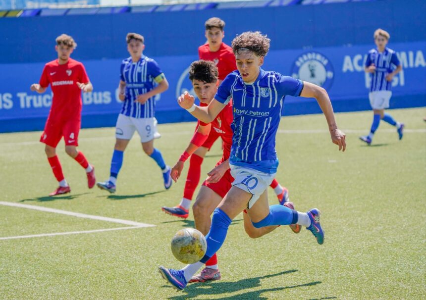 farul constanta a trimis doi dintre tinerii campioni u18 in liga a 2 a 6a2ef4ea2148f