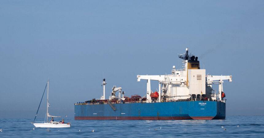 flota fantoma rusa ancheta continua in cazul petrolierului interceptat de franta si imobilizat la marsilia 6a42c3fd2272a