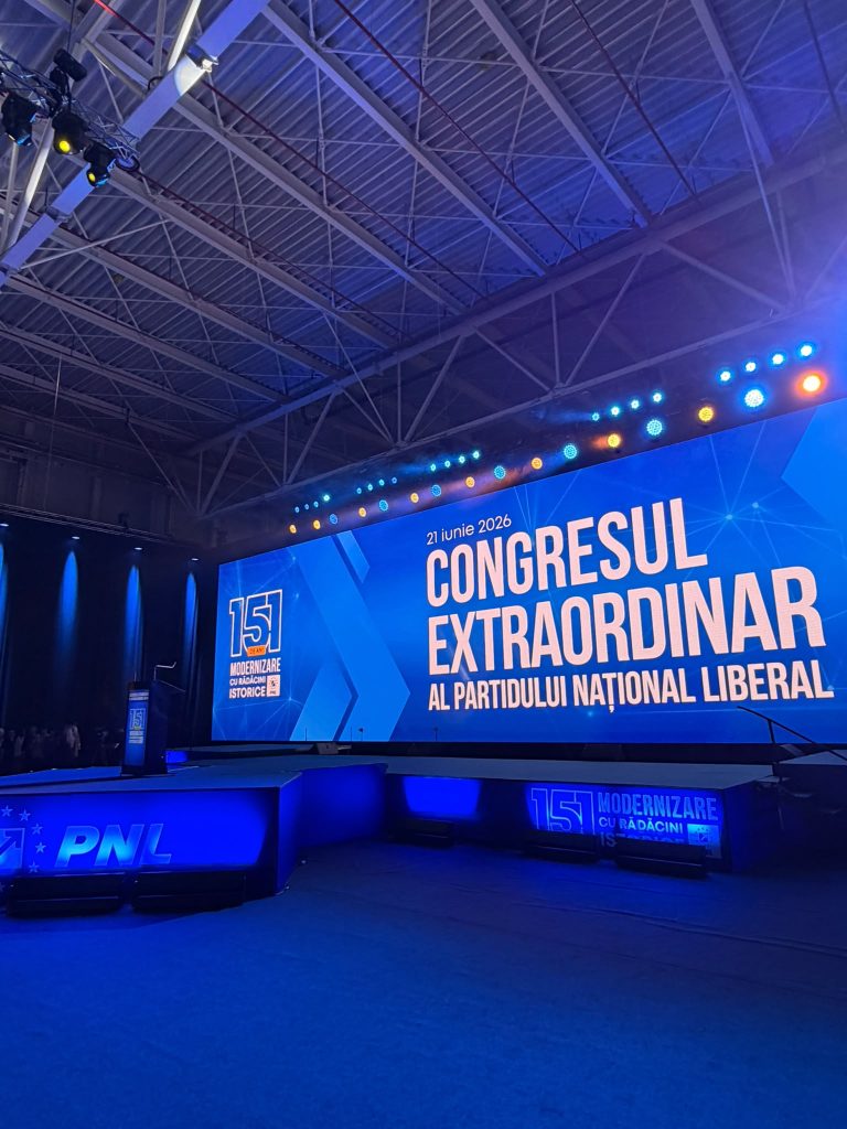 foto congres decisiv pentru pnl 2 500 de delegati aleg noua conducere a partidului 6a37a92c03edc