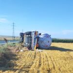 foto o cisterna incarcata cu gpl s a rasturnata pe dj226 intre sacele si istria 6a3ab21eafa31