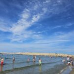 la o luna de la inceputul sezonului incepe verificarea marii pentru siguranta turistilor 6a3baf8f84774
