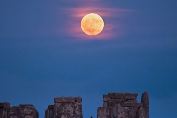 luna capsuna aduce primul spectacol astronomic al verii cand va putea fi observata 6a40b4a641d19