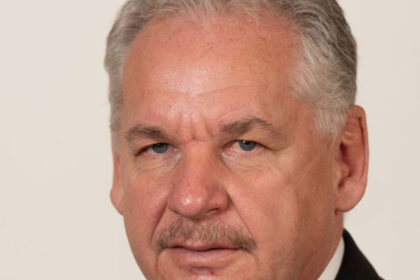 mihail vestea care are o legatura de rudenie mult indepartata cu premierul desemnat cred ca nimeni nu vrea sa scindeze partidul 6a31163dca91a
