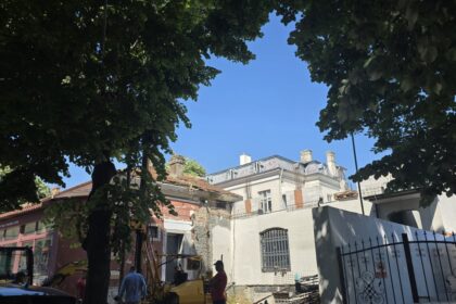 modificari importante in centrul orasului blocuri noi si cladiri vechi reconfigurate pe tomis tudor vladimirescu si ion banescu detalii 6a312393a5cbe