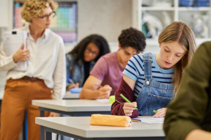news alert proba la matematica si istorie de la bacalaureat 2026 amanata din cauza caniculei ministerul educatiei schimba calendarul examenului 6a42537d162ae