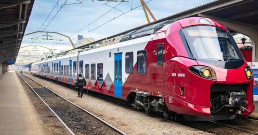 noi trenuri electrice intra in circulatie pe ruta bucuresti nord cluj napoca si retur 6a43d9b9284ef