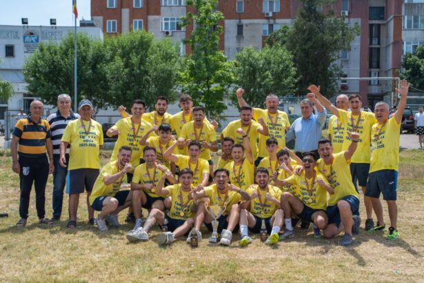 o legenda de la portul constanta da lovitura de start la meciul de promovare in liga a 3 a 6a368988ac0c3