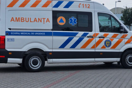 o sicanare in trafic inceputa in botosani s a terminat cu un accident in iasi un tanar de 18 ani a ajuns in stare grava la spital 6a2bbc498b768