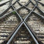 pericol pe calea ferata in suceava scanduri de lemn au fost gasite perpendicular pe sine un tren la un pas de tragedie 6a4217ba1de6b