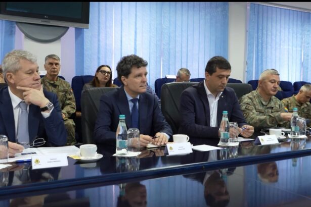 presedintele romaniei teoretic portul constanta ar fi trebuit sa aiba un echipament si sa vada orice obiect intrat in raza sa de actiune 6a243003c9a07