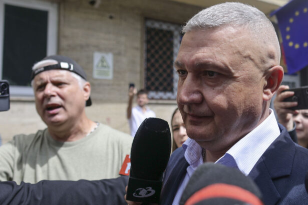 prima reactie a sefului armatei la acuzatiile dna nu pot sa nu observ caracterul cel putin curios al momentului ales 6a1eefb58914f