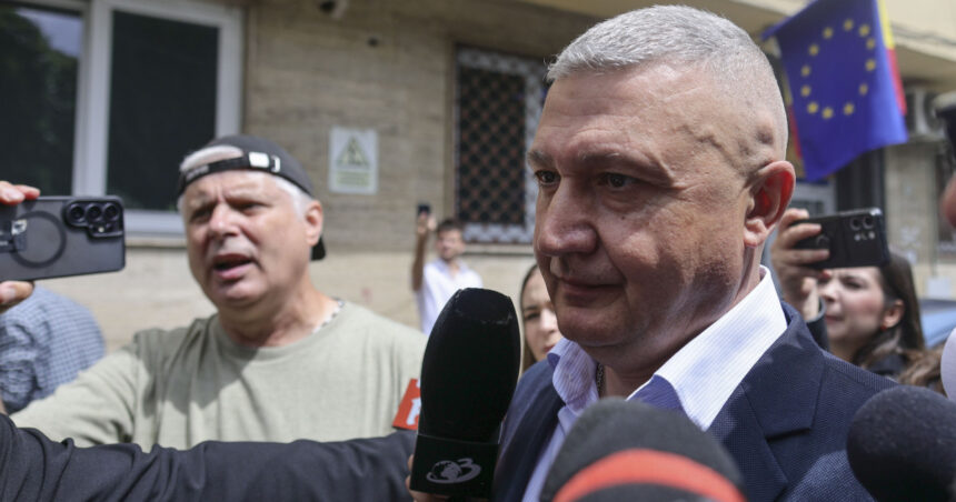 prima reactie a sefului armatei la acuzatiile dna nu pot sa nu observ caracterul cel putin curios al momentului ales 6a1eefb58914f