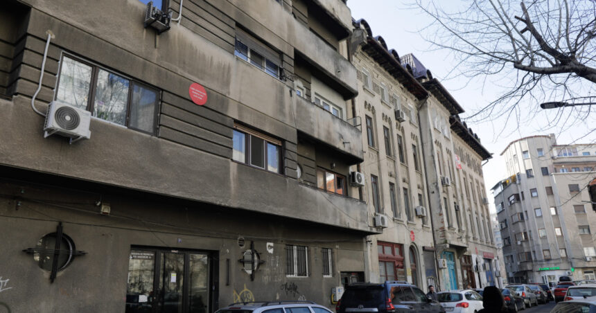 primaria capitalei vrea sa recupereze o parte din sumele cheltuite pentru consolidarea cladirilor cu risc seismic de la proprietari 6a438c936a0a6