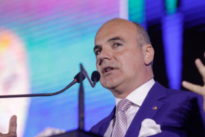 rares bogdan il critica pe bolojan ipocrizie fara margini dai vot unui pesedist dar acum doua zile ai blocat un liberal 6a3c0008d2ab7