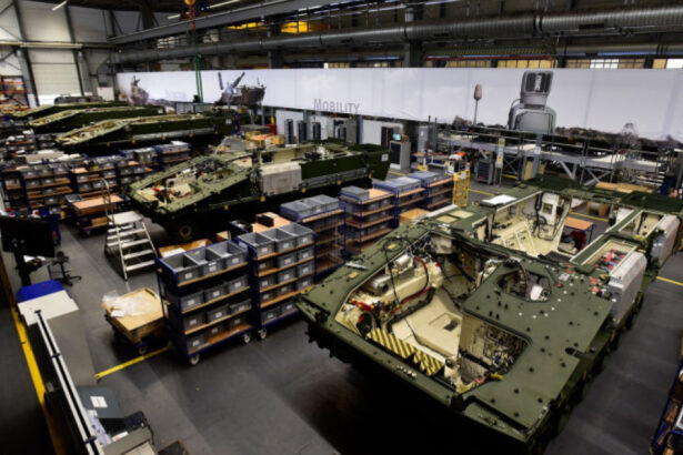 rheinmetall anunta ca a semnat contracte de 57 miliarde euro cu mapn cel mai mare pachet din istoria recenta a companiei 6a1f08560ff83