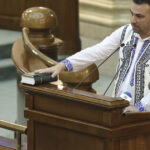 senatorul adrian peiu ales pe listele s o s romania s a alaturat pnl si va conduce interimar filiala ialomita 6a3b9b38749dc