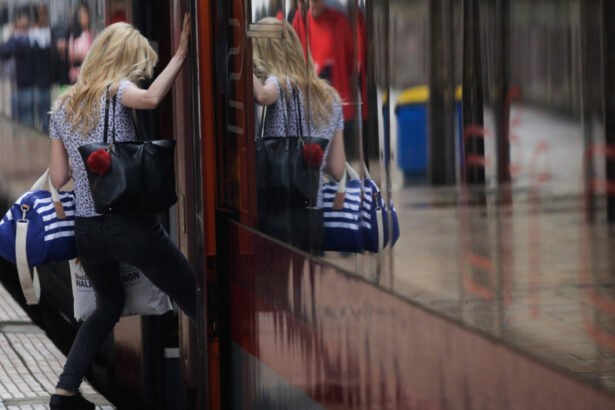 trenurile soarelui 2026 au intrat in circulatie legaturi directe spre litoral din toate regiunile tarii 6a2bd4e6ec504
