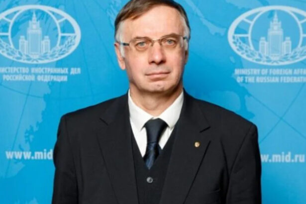 trimisul lui putin in constanta a parasit romania nicusor dan l a declarat pe consulul rus persona non grata 6a1d3bc52eb8f