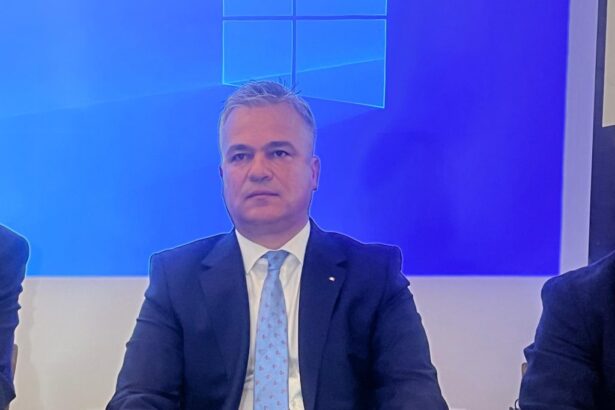 video adrian vestea a fost desemnat premierul romaniei 6a2e48037792e