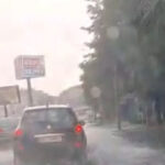 video cod rosu de furtuna in targoviste strazi inundate de ploaia torentiala zonele in care sunt asteptate vijelii si grindina 6a428f5111790