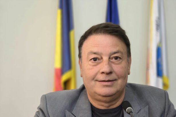 video florin mitroi nu isi asuma sustinerea pentru adrian vestea imi este prieten dar 6a2fb23d34a75