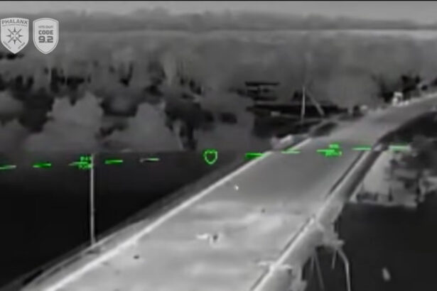 video fortele ucrainene au publicat imagini cu un atac asupra unui pod din armiansk 50 de camioane cu combustibil luate prin surprindere 6a2b0c95ae0b1