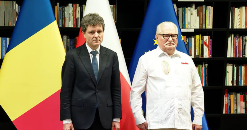 video fostul presedinte polonez lech walesa decorat de nicusor dan societatile noastre au nevoie de modele 6a3d56344ade7