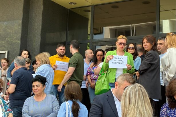 video foto proteste in toata tara din cauza legii salarizarii constanta printre orasele participante 6a1ff53382c74
