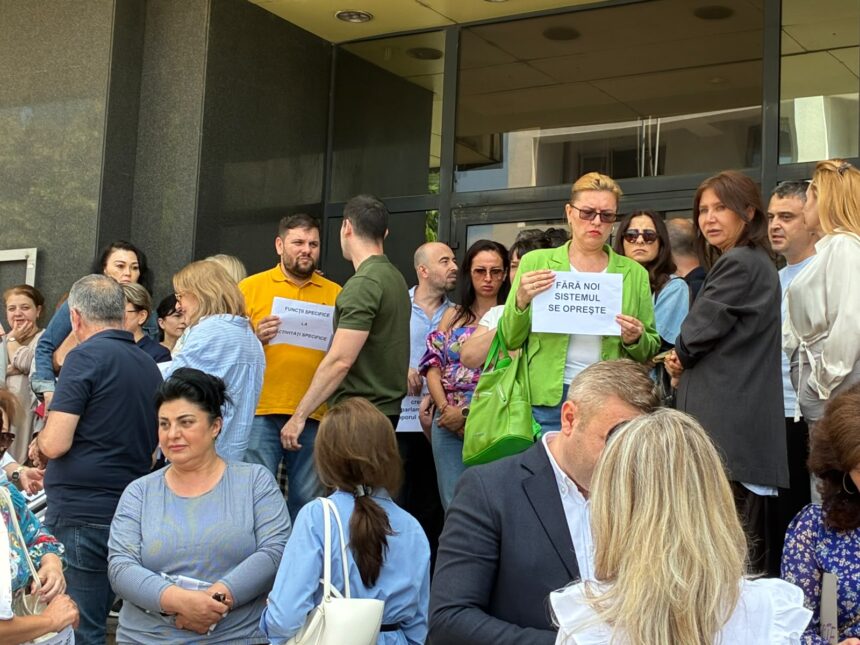 video foto proteste in toata tara din cauza legii salarizarii constanta printre orasele participante 6a1ff53382c74