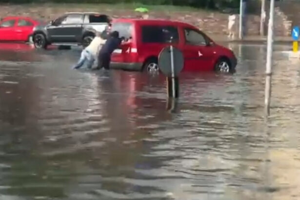 video furtunile au facut ravagii in mai multe localitati din tara strazi inundate in craiova si zeci de masini au ramas blocate in apa 6a3a20cf17968