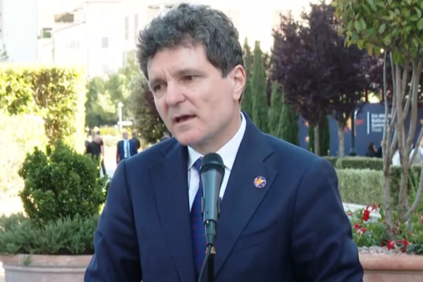video nicusor dan spune ca a vorbit cu gheorghita vlad dupa acuzatiile dna am avut o discutie si o sa mai am una 6a22f94d52798