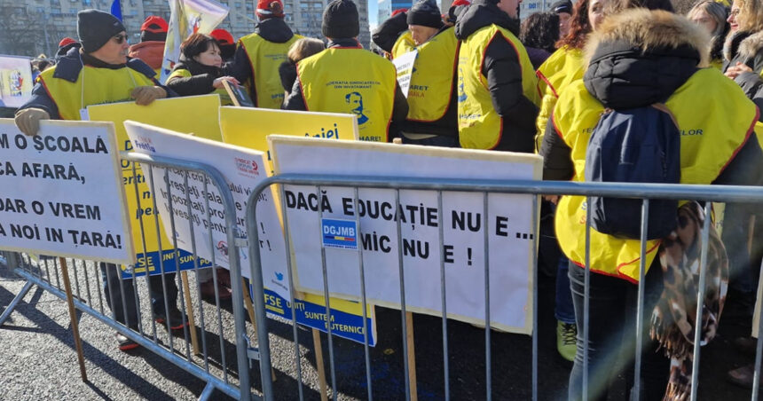 video protest la guvern si parlament sindicalistii din educatie sunt nemultumiti de legea salarizarii restrictii de trafic in capitala 6a323b2de7731