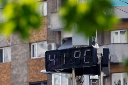 video temperaturi sufocante in aproape toata tara anm extinde codul rosu de canicula unde vor fi 41 de grade harta 6a4209aa1ea2b