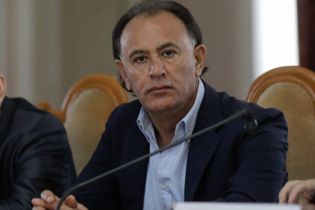 video un important membru aur sustine ca simion ar fi negociat cu psd functii in guvernul vestea mi a zis esti la economie reactia aur 6a3e974492fa2