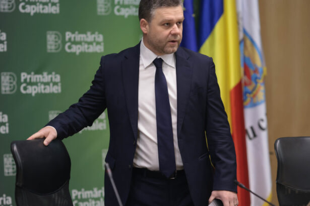 aflat sub control judiciar ciprian ciucu a primit aprobarea sa plece in concediu unde merge edilul in vacanta 6a461a53cd04a