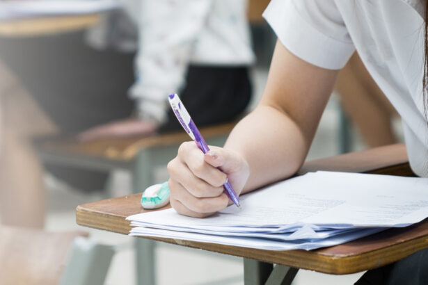 baremul de corectare la limba materna a fost publicat de ministerul educatiei cum se rezolvau subiectele de la bacalaureat 2026 6a47ae96a73e9