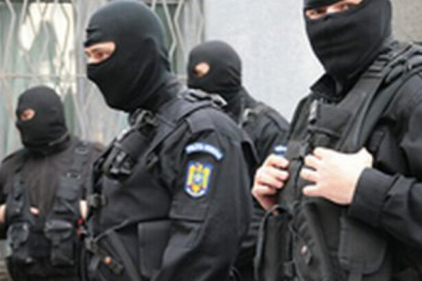 bijuterii din aur de 100 000 de euro au fost furate dintr o masina parcata in botosani politistii fac perchezitii 6a61bf3d3580f