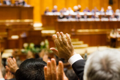 camera deputatilor convocata in sesiune extraordinara pentru rediscutarea proiectului noii legi a integritatii 6a6cdb5ca306d