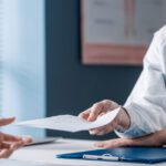 ce analize si consultatii sunt gratuite in 2026 lista serviciilor medicale decontate inclusiv pentru persoanele neasigurate 6a585a8de6575