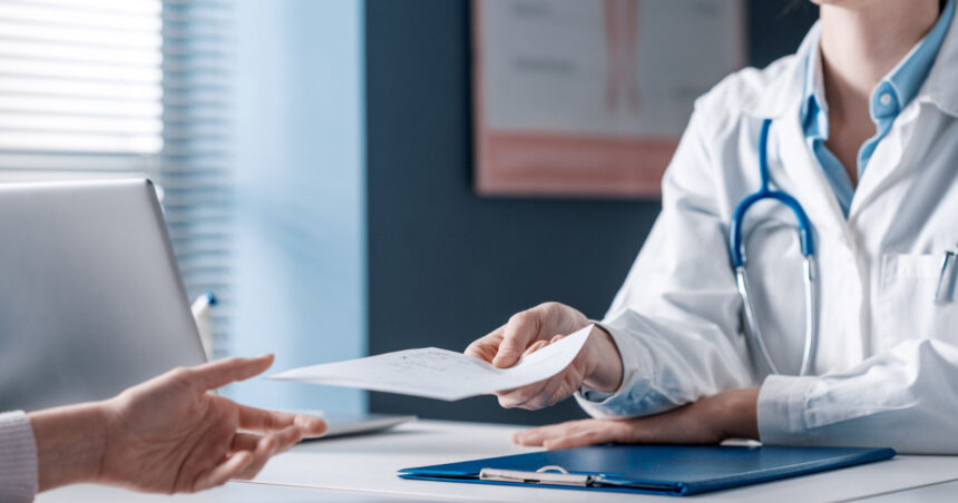 ce analize si consultatii sunt gratuite in 2026 lista serviciilor medicale decontate inclusiv pentru persoanele neasigurate 6a585a8de6575
