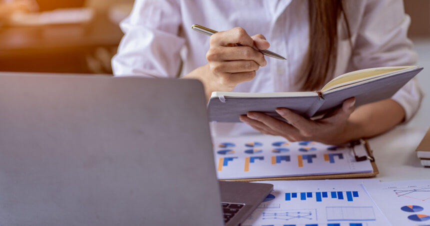 cine poate iesi mai devreme la pensie in romania lista domeniilor in care se reduce varsta standard si conditiile prevazute de lege 6a51d11eaf9a7