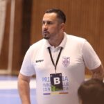 constantenii cristian acsentie si ionut puscasu la startul europenelor u20 de handbal 6a4b9a7d37c94