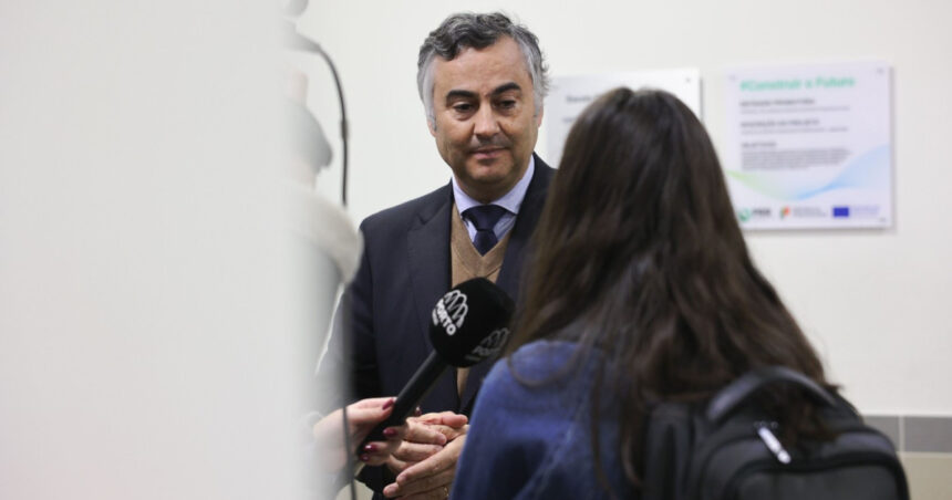 criza in portugalia presiuni pentru ca ministrul educatiei sa demisioneze dupa digitalizarea esuata a notarii examenelor nationale 6a6c594884a58