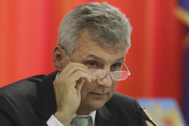 daniel zamfir sustine ca pnl si aur s au inteles pentru declansarea anticipatelor un calcul cinic 6a4f9c5296b33