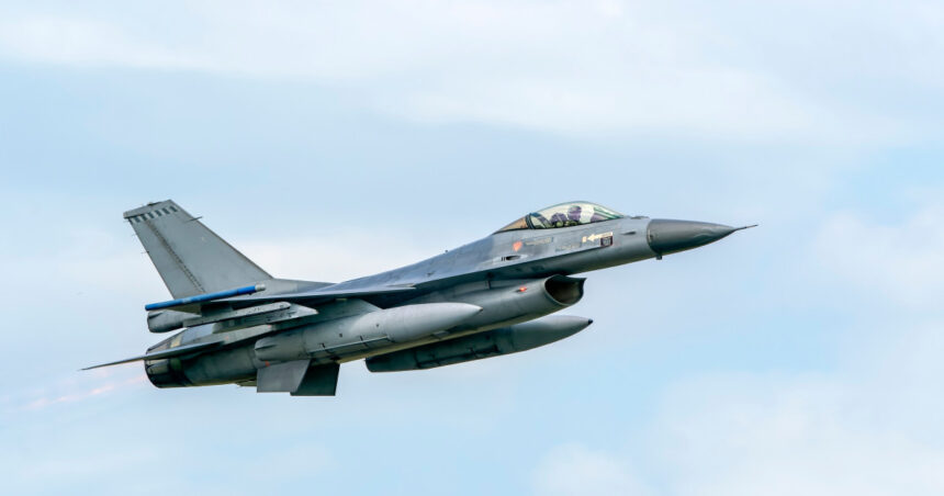 detalii despre echipajul de pe f 16 care a doborat drona seful armatei mi as dori sa am in toata flota aeriana oameni ca ei 6a6368b07e5ea