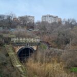 doi giganti ai constructiilor se lupta pentru modernizarea caii ferate palas port a si reabilitarea tunelului palas 6a458f06a039c