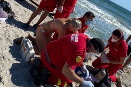 doua interventii pe litoral o persoana scoasa din mare la vama veche si un copil de 11 ani in mamaia 6a48e8d233134