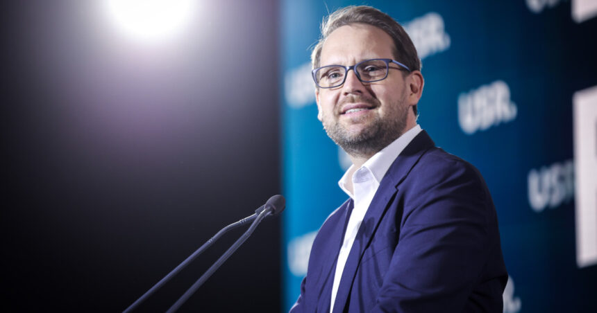 exclusiv fritz la un moment dat va trebui sa constatam ca legea salarizarii nu va trece e importanta dar nu depinde soarta tarii de ea 6a6c46682c0d0
