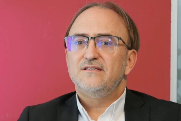 exclusiv pasaport diplomatic investitorii francezi din romania cer stabilitate numarul de ministri se schimba prea des 6a6c7ff49c7b1